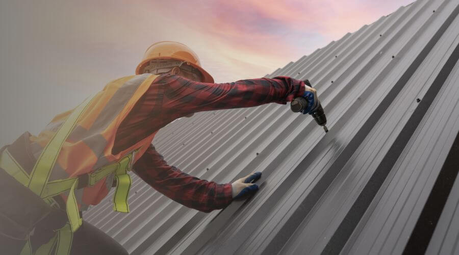 Professional gutter cleaning in Hahira, GA